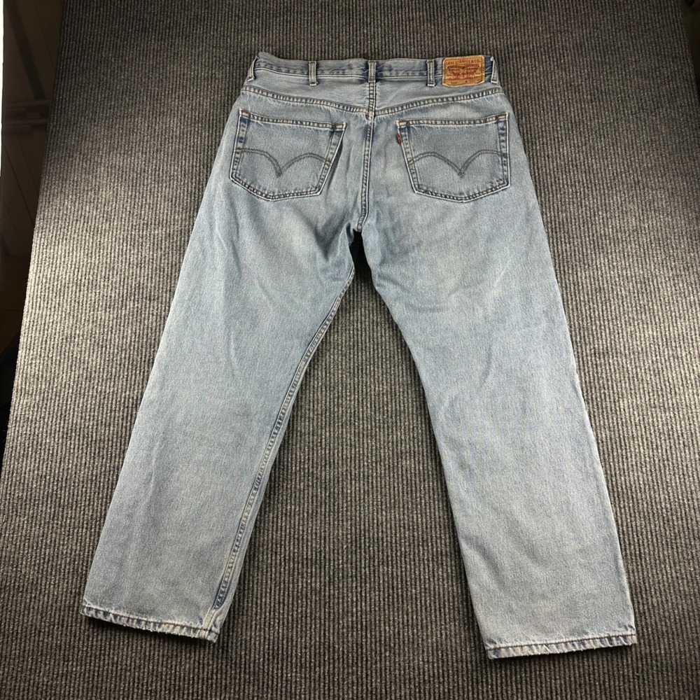 Levis 505 Regular Fit Jeans Mens 38x30 Light Wash Blue Straight Leg Denim 3104